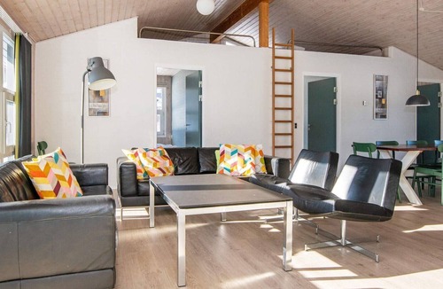 Lyngsbæk Strand House | 14 person holiday home in Ebeltoft