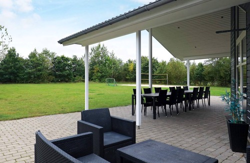 Sundstrup House | 14 person holiday home in Højslev