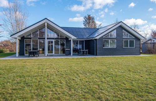 Juelsminde House | 14 person holiday home in Juelsminde
