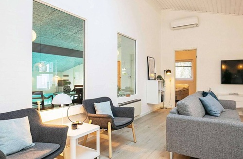 Nordost House | 14 person holiday home in Sæby
