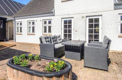 Favrlund House | 14 person holiday home in Ribe
