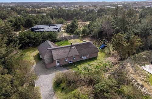 Sondervig Cottage | 14-person pool house with plenty of activity options - 1031