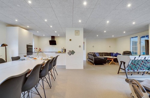 Øby House | 14 persons beautiful pool house on a 5000 square meter protected property