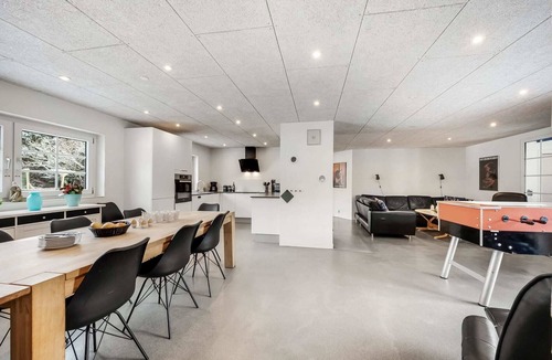 Øby House | 14 persons beautiful pool house on a 5000 square meter protected property