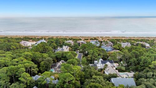 Vanderhorst Plantation House | 14 Royal Beach Drive