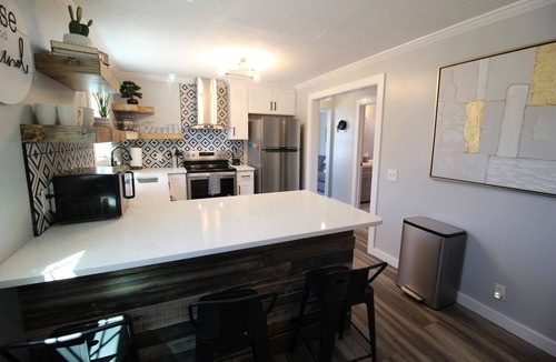 Judson Apartment | 14 Tranquil Detached Duplex - 3 miles from DT GVL