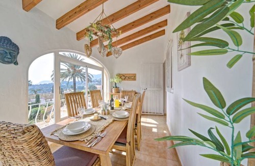 Empedrola House | 140 m² House ∙ 3 bedrooms ∙ 6 guests