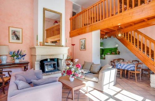 Castries House | 140 m² House ∙ 4 bedrooms ∙ 7 guests