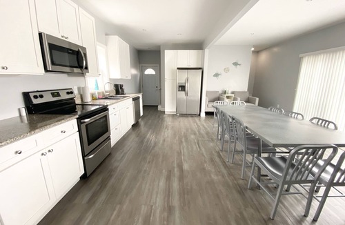 Watkins Glen House | 140 S. Monroe St., Watkins Glen