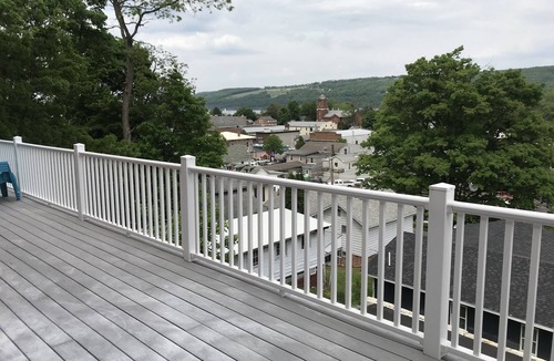 Watkins Glen House | 140 S. Monroe St., Watkins Glen