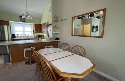 Mercersburg Condo | 14022 Maple Way