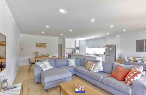 Skurray House | 142 Page Drive - Alls Well