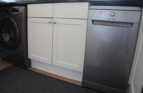 Stanwell Apartment | 144 - ExcellentStays - 2 Bedroom Flat