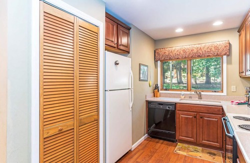 Incline Village Condo | 144 Village Blvd. #39