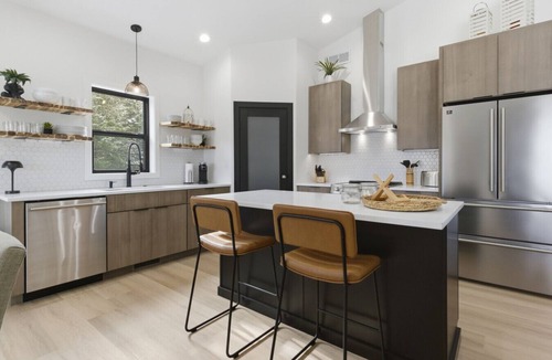 Camdenton House | 144 W Crossfox Trail