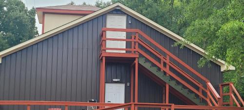 Columbus Cabin | 145 Guest