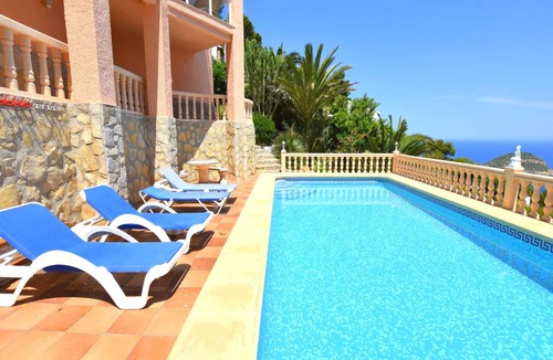 Cap de la Nau Ski Chalet | 146 m² Chalet ∙ 3 bedrooms ∙ 6 guests
