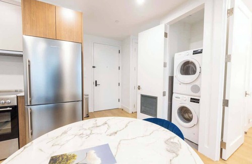 Greenpoint Apartment | 149BK-202 New Condo 1BR in Prime Greenpoint