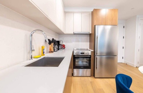 Greenpoint Apartment | 149BK-202 New Condo 1BR in Prime Greenpoint