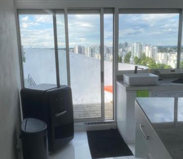 Quartier du Palais Apartment | 14eme et dernier étage "Arty" - Vue panoramique avec 2 chambres sur Balcons