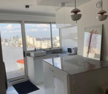 Quartier du Palais Apartment | 14eme et dernier étage "Arty" - Vue panoramique avec 2 chambres sur Balcons