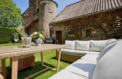 Etables-sur-Mer House | 14th century Breton manor house