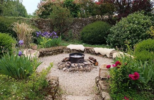 Pressigny House | 14th Century Dog Friendly Priory and Mediaeval Tower