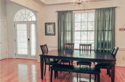 Cape Charles Villa | 14th & Hoos