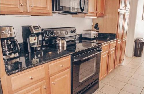 Cape Charles Villa | 14th & Hoos