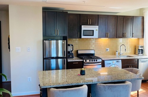 Cardozo Condo | 14th Street Stay