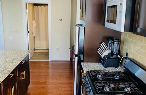 Cardozo Condo | 14th Street Stay