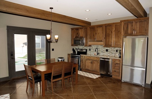 Indian Point House | #15 - 7 Bedroom (Antlers Resort)