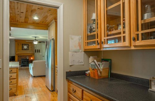 Lookout Mountain House | 15 bdrm ~39ppl~ 2 houses nXL HotTub, Pool, pond, Volleyball4238021965.