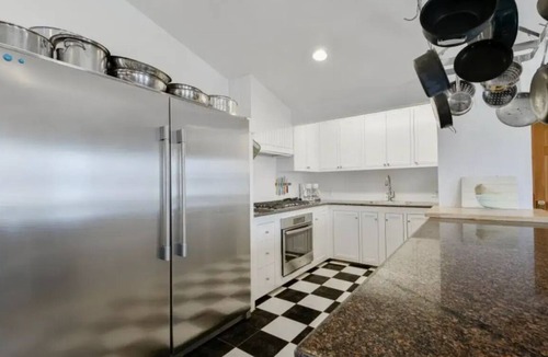 Nantucket House | 15-Bedroom Home in Surfside