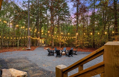 Broken Bow Cabin | 15 Bedrooms | Games | Creek | Sleeps 50 | Hot Tubs