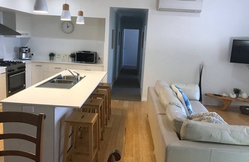 Rainbow Beach House | 15 Esprit Drive - Rainbow Shores. Wifi. Close to beach