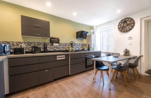 Woippy Apartment | 15. Le Cosy 120m² - 4ch' - 8 pers' - 6 TV - Streaming