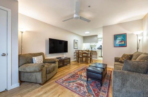 Hood River House | 15 Lodge