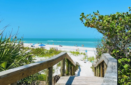 Ellenton House | 15 miles to beach