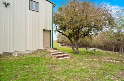 Kingsbury Apartment | 15 miles to New Braunfels, San Marcos, Seguin. Worker's Away from home retreat.