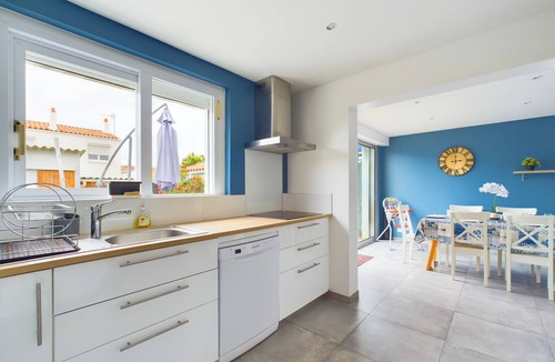 Chateau-d'Olonne House | 15 min by foot from the beach, house for 6