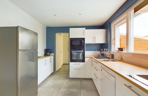 Chateau-d'Olonne House | 15 min by foot from the beach, house for 6
