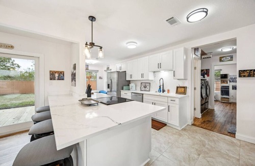 Keller House | 15 Min from Texas Motor Speedway| 20 from Downtown