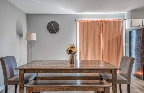 Frayser House | 15 Mins to Downtown & Zoo! Hawkins Mill Hideaway