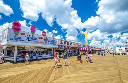 Red Bank House | 15 minutes Jersey shore