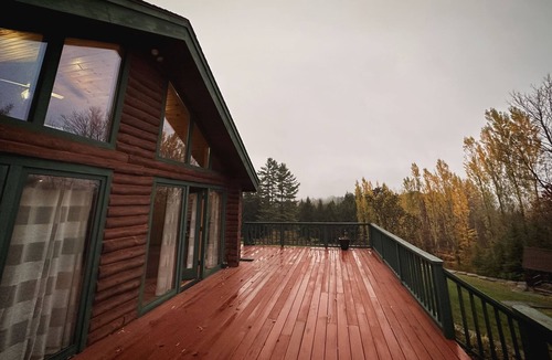 Chester House | 15 Minutes to ski Okemo - Mountain views from this magical log home on 6 acres