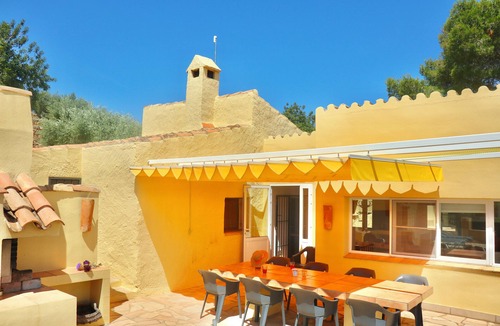 Tortosa House | 15 minutes to the sea, your vacation paradise in the middle of an olive grove!