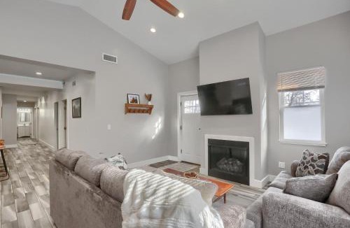 Clarion House | 15 off Spring Special - Close to PennWest - WiFi