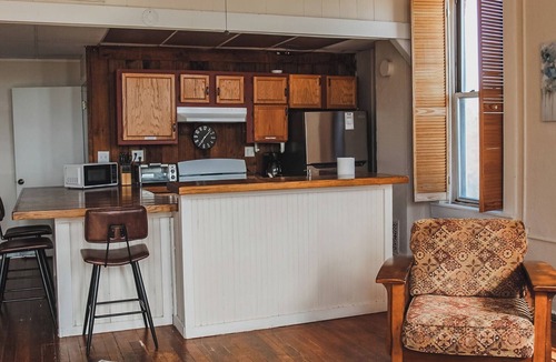 Oxford Apartment | 15% off Spring Special | Historic Bank | Wi-Fi | Close to Purdue