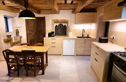 La Tour-Sur-Orb House | 15-person manor house with swimming pool